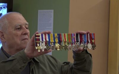 Donació al Museu del Joguet de les condecoracions i medalles del brigadier Reginal Miles